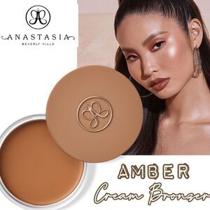 Anastasia Beverly Hills Cream Bronzer in Amber